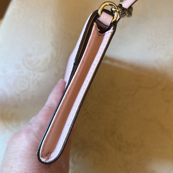 Kate Spade pink Saffiano leather envelope crossbody in EUC - Picture 6 of 15